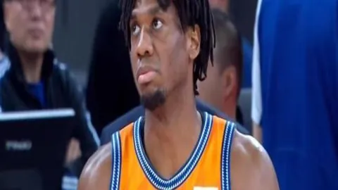 小姑子携全家再赴我家年夜饭，我私逃娘家，年后公婆痛心不已